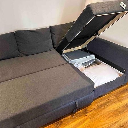 Comfortable 1 Bedroom And Double Sofa Bed Flat Лондон Экстерьер фото